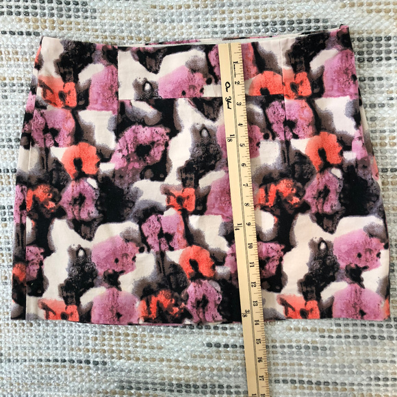 J. Crew Watercolor Floral Mini Skirt, Size 4 - Picture 4 of 5